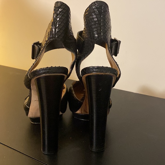 Ann Taylor Textured Platform Sandals - Picture 4 of 9